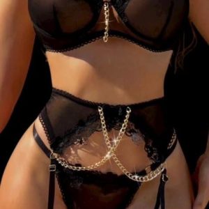 ensemble jarretelle 3 pièces en dentelle